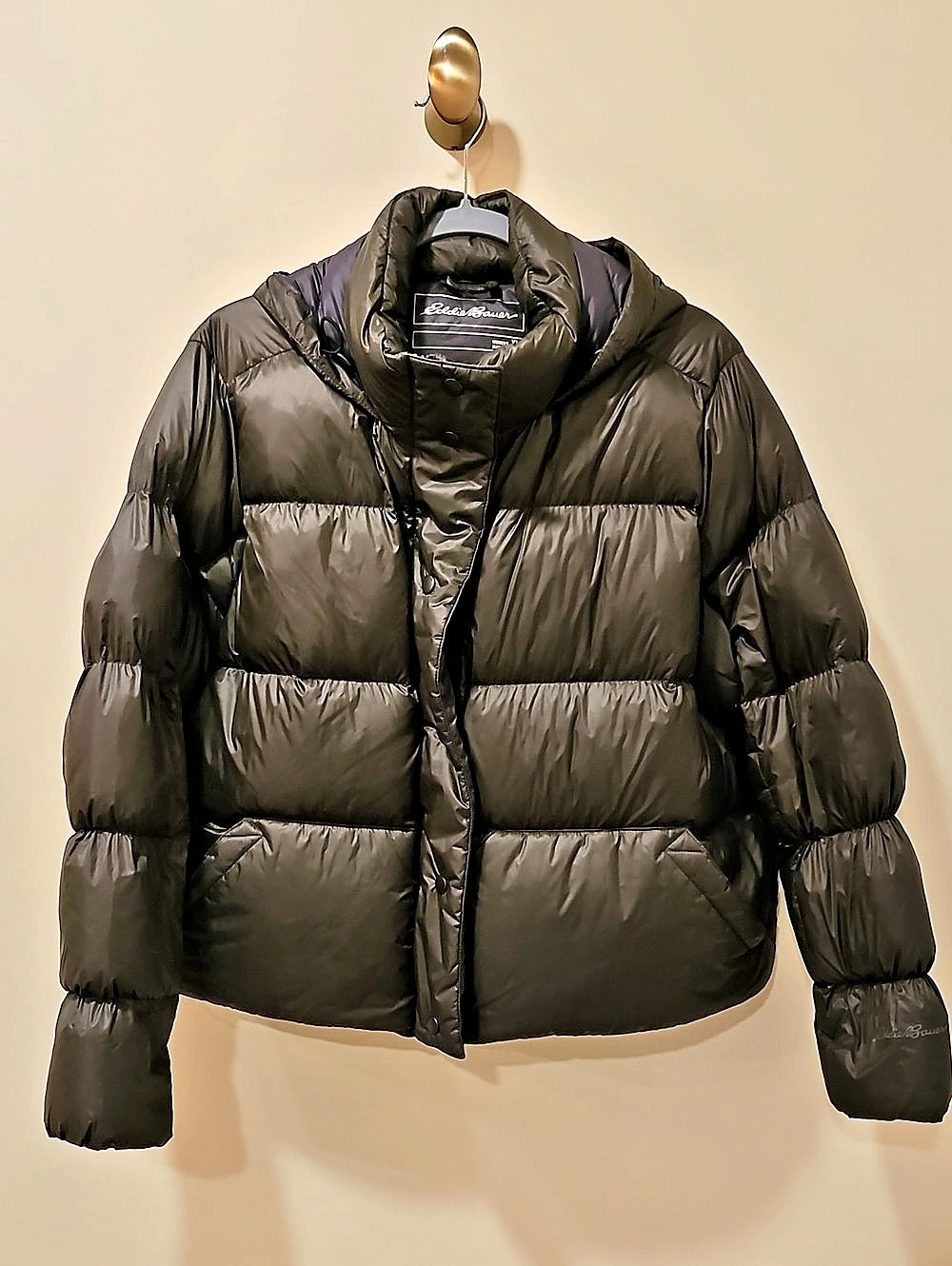 Eddie Bauer Brown Puffer Jacket Size XL; Green; Excellent Pre-owned Condition